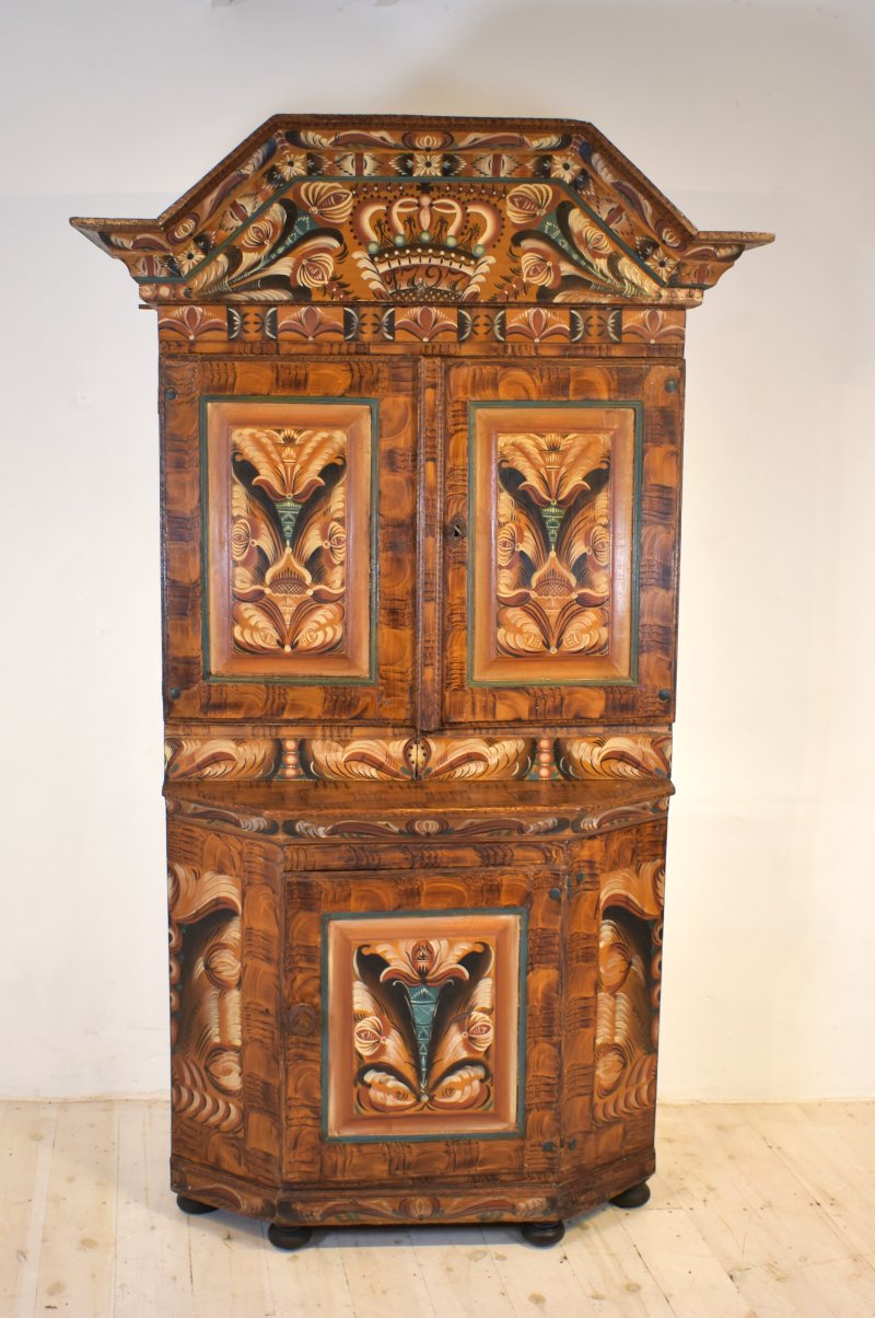 Swedish Cupboard - Image 3